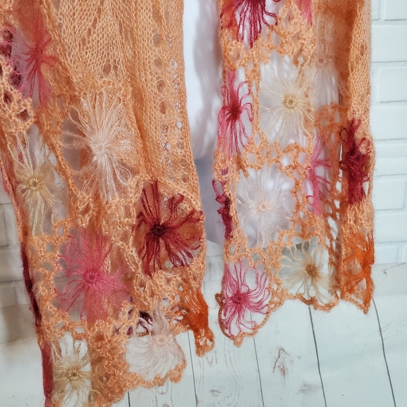 Micco New York Peach Floral Wool Blend Knit Scarf - Picture 2 of 6